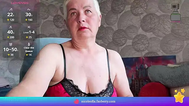 NicoleOlla online show from May 2026 01:38:02 AM