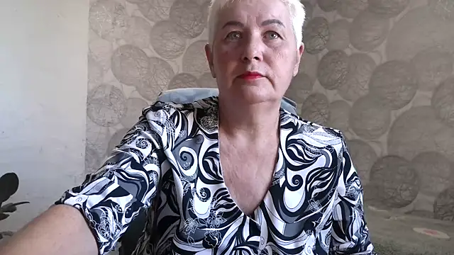 NicoleOlla online show from October 2025 01:51:02 AM