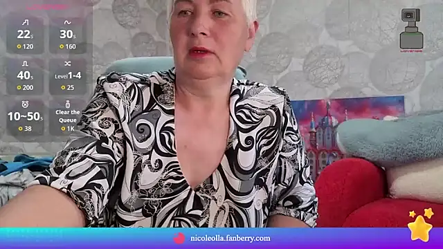 NicoleOlla online show from May 2026 02:18:02 AM