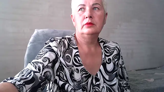 NicoleOlla online show from September 2025 01:46:02 AM