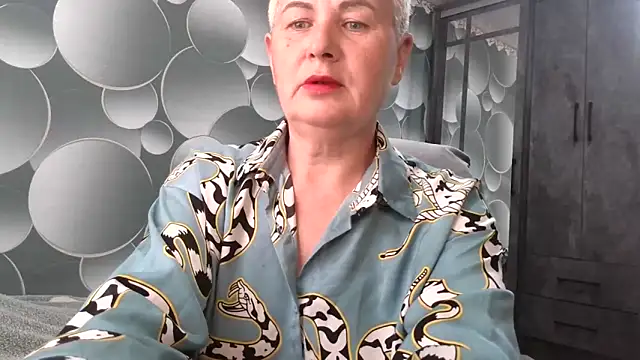 NicoleOlla online show from October 2025 05:19:01 AM