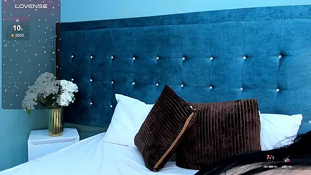 Snapshot of Miss_Ambeer chatting on March 2025 11:36:02 AM Miss Ambeer online show from March 2025 11:36:02 AM