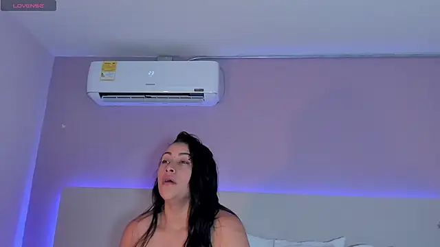 Snapshot of Miss_Ambeer chatting on October 2025 11:12:02 AM Miss Ambeer online show from October 2025 11:12:02 AM