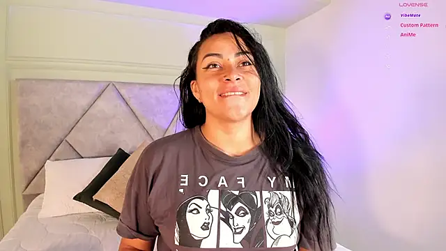 Miss Ambeer online show from November 2025 11:42:02 AM