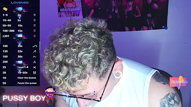 Snapshot of princeFtm chatting on February 2026 04:14:01 PM princeFtm online show from February 2026 04:14:01 PM