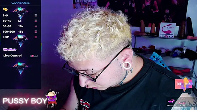 Snapshot of princeFtm chatting on February 2026 06:32:01 PM princeFtm online show from February 2026 06:32:01 PM