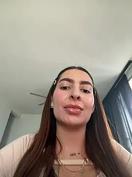 Snapshot of caralella chatting on July 2026 10:10:02 PM caralella online show from July 2026 10:10:02 PM