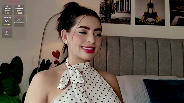 Snapshot of caralella chatting on June 2026 08:17:02 PM caralella online show from June 2026 08:17:02 PM