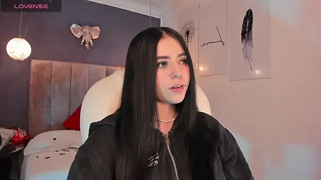 Maaiitee online show from February 2025 12:43:02 PM