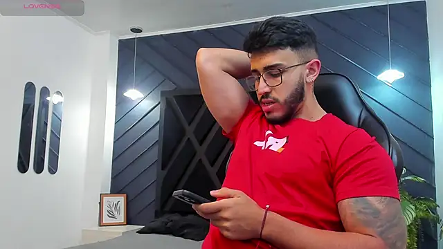 Snapshot of Liam_Kleiin chatting on November 2025 11:13:02 AM Liam Kleiin online show from November 2025 11:13:02 AM