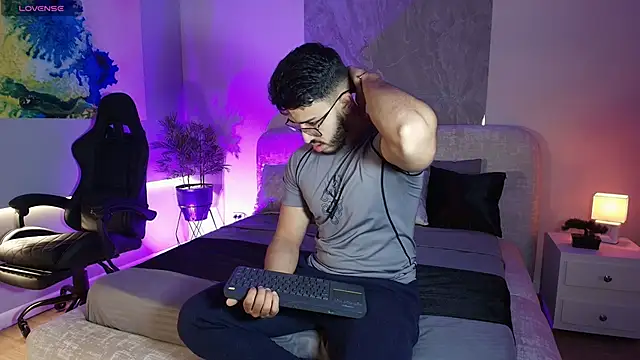 Snapshot of Liam_Kleiin chatting on May 2026 11:29:02 AM Liam Kleiin online show from May 2026 11:29:02 AM