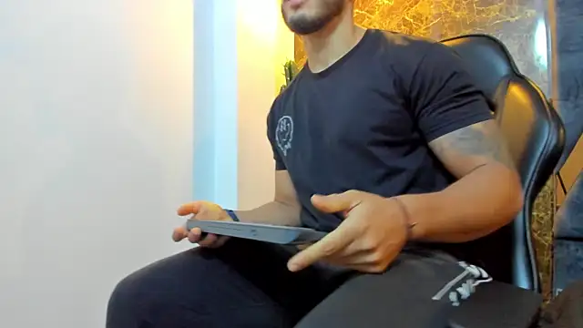 Liam Kleiin online show from September 2025 11:14:02 AM
