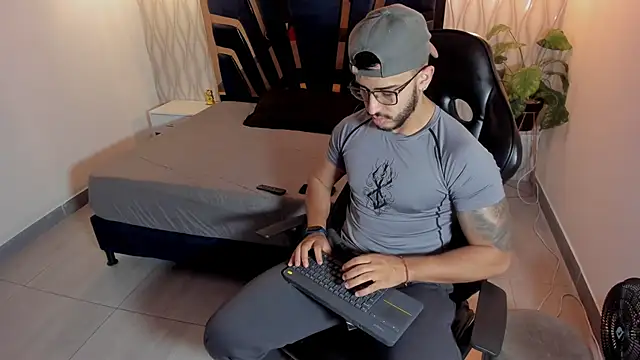 Liam Kleiin online show from March 2026 11:20:01 AM