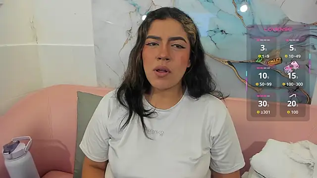 taylor cupper online show from November 2025 01:17:02 AM