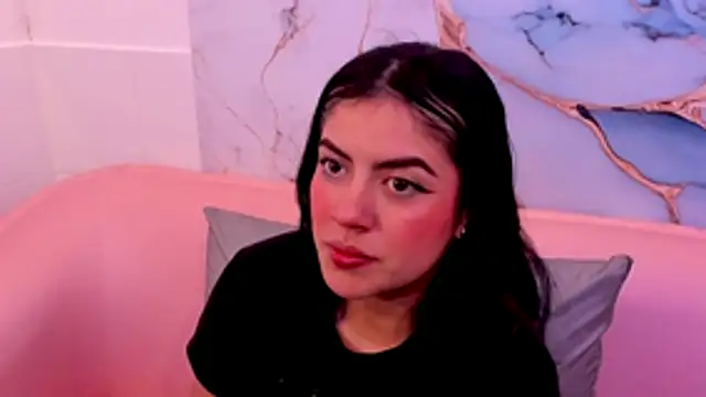 taylor cupper online show from November 2025 03:21:02 AM