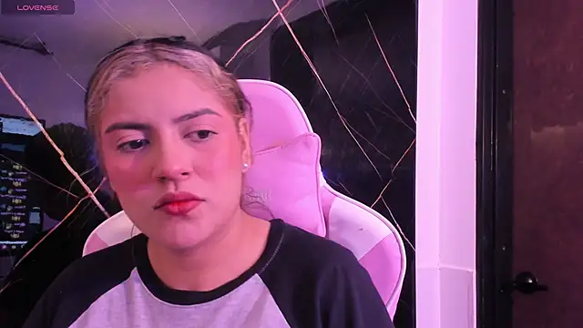 taylor cupper online show from October 2025 07:50:01 PM