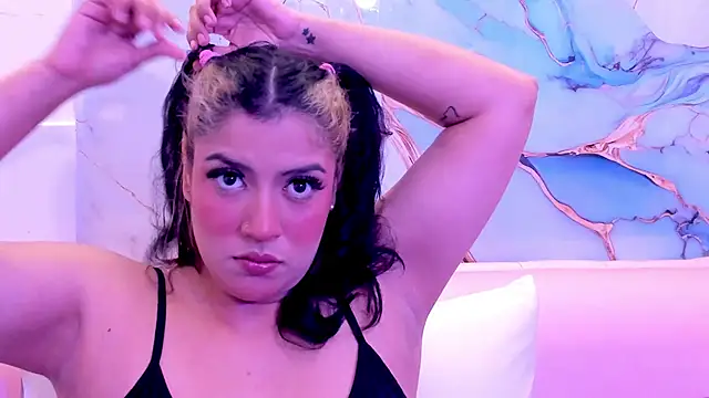 taylor cupper online show from October 2025 03:38:02 AM