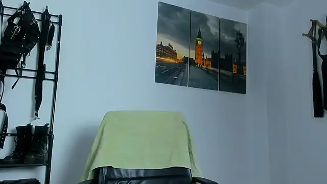 Snapshot of JuanBlade chatting on October 2025 02:42:02 PM JuanBlade online show from October 2025 02:42:02 PM