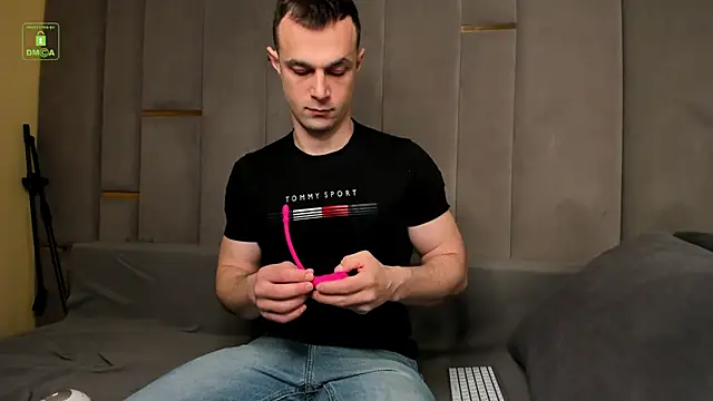 BrandonNorris online show from April 2026 04:18:01 AM