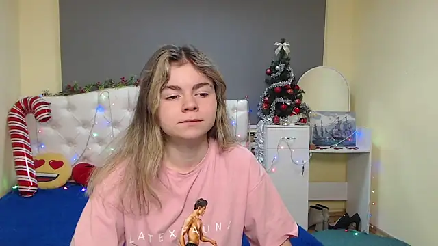 TinaRedly online show from January 2026 06:40:01 AM