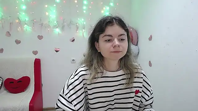 TinaRedly online show from September 2025 05:56:02 AM