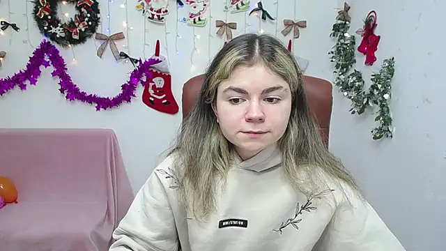 TinaRedly online show from January 2026 06:44:02 PM