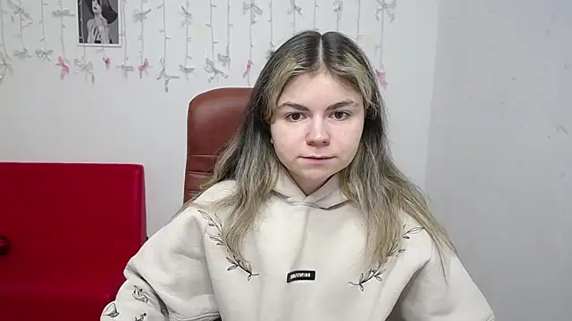 TinaRedly online show from January 2026 06:23:02 PM