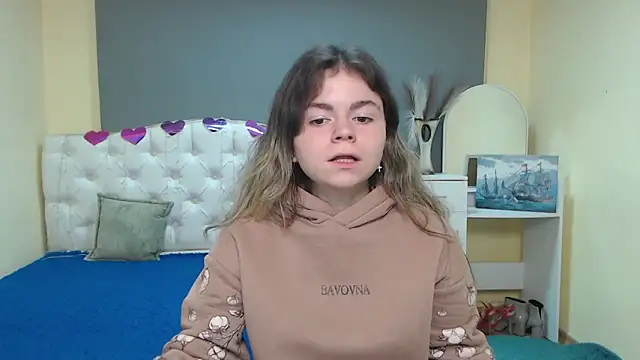 TinaRedly online show from October 2025 06:33:02 AM