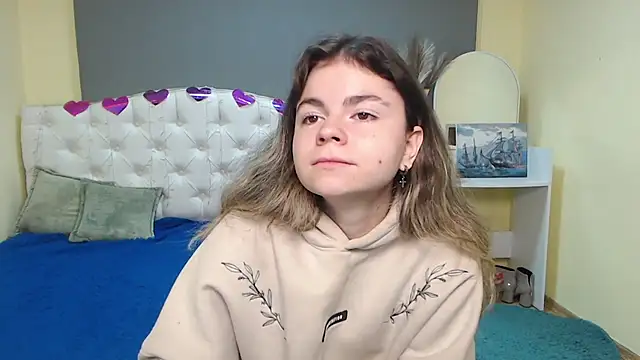 TinaRedly online show from September 2025 05:57:01 AM