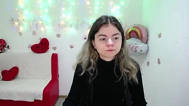 TinaRedly online show from October 2025 05:14:02 PM