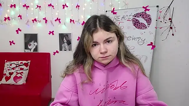 TinaRedly online show from March 2026 07:59:01 AM