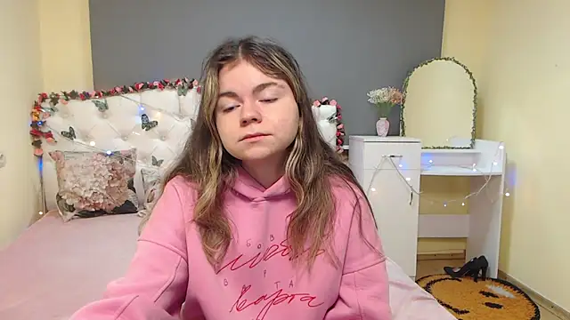 TinaRedly online show from March 2026 07:03:01 AM