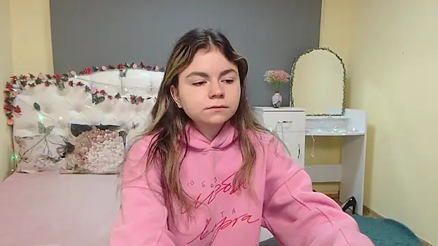 TinaRedly online show from March 2026 06:40:01 AM