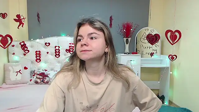 TinaRedly online show from February 2026 07:35:02 PM