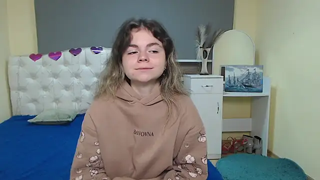 TinaRedly online show from October 2025 05:53:01 AM