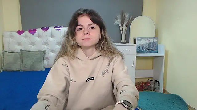 TinaRedly online show from October 2025 05:55:02 AM