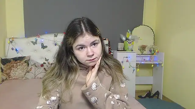 TinaRedly online show from April 2026 06:20:01 AM