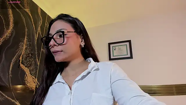 Snapshot of amira_cute2 chatting on July 2026 10:37:02 AM amira cute2 online show from July 2026 10:37:02 AM