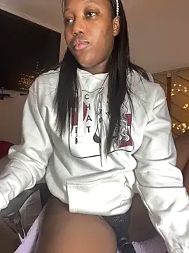 kellya  online show from January 2025 10:32:02 AM