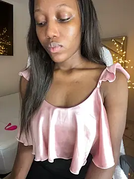 kellya  online show from February 2026 10:09:02 PM