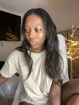 kellya  online show from March 2026 11:32:02 PM