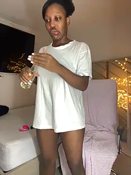 kellya  online show from March 2026 10:00:02 PM