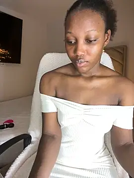 kellya  online show from October 2025 11:30:01 PM