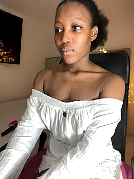 Snapshot of kellya_ chatting on October 2025 11:27:02 PM kellya online show from October 2025 11:27:02 PM