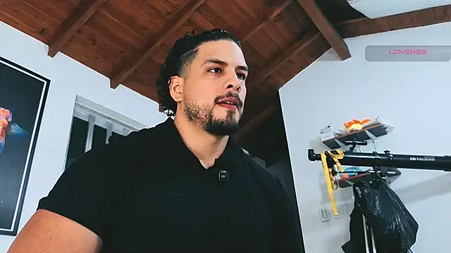 SilvaBranko online show from April 2026 09:43:02 PM