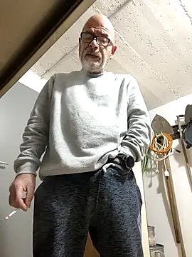 Snapshot of bottomhairy chatting on March 2026 05:26:02 PM bottomhairy online show from March 2026 05:26:02 PM