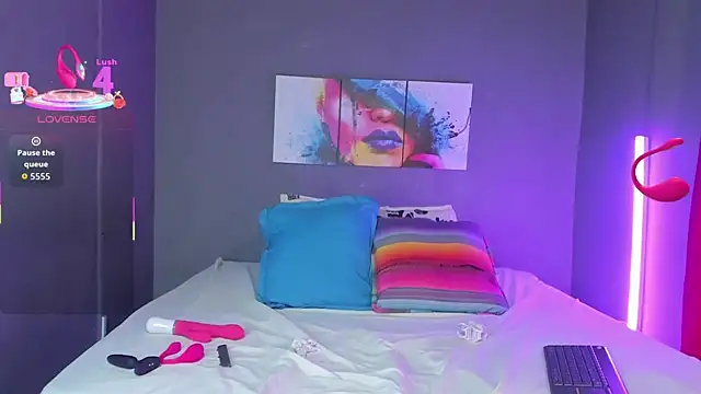 MadissonShakur online show from November 2025 05:18:01 PM