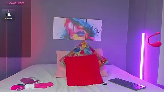 MadissonShakur online show from March 2026 05:17:01 PM