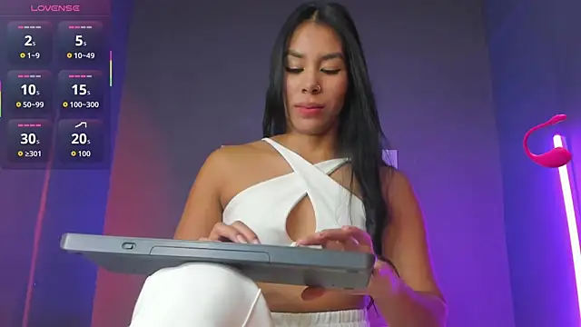 Snapshot of MadissonShakur chatting on September 2025 05:13:02 PM MadissonShakur online show from September 2025 05:13:02 PM