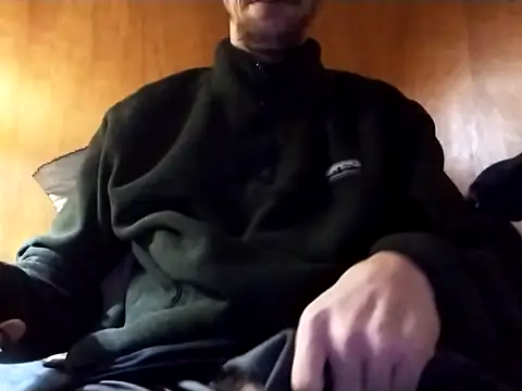 elmerfuddin87 online show from December 2025 08:35:02 PM